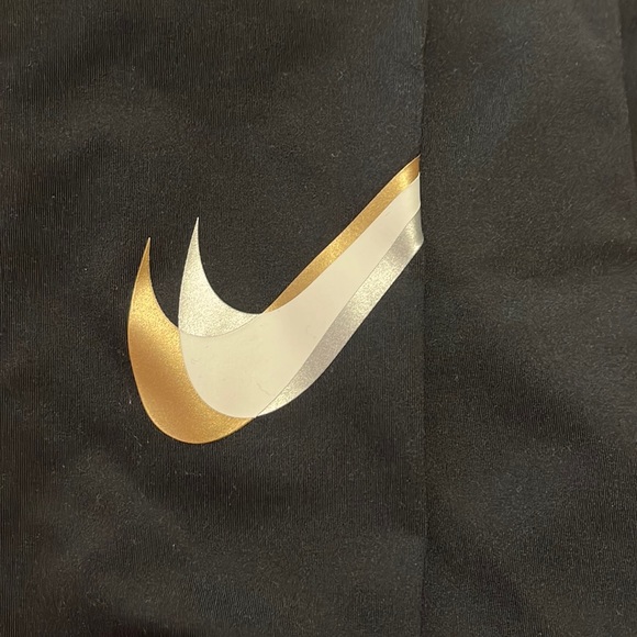 🆕 Nike tight dry fit PERFECT CONDITION BRAND NEW - Picture 4 of 5